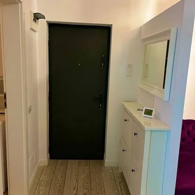 Аренда комфортной 2-комнатной квартиры с двориком, 41 м², Мамаия Норд, Констанца, Румыния